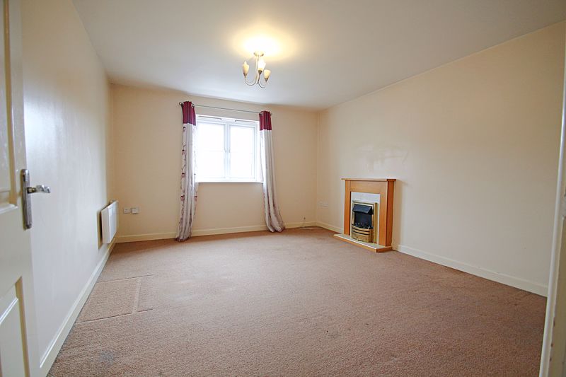 Lounge- click for photo gallery
